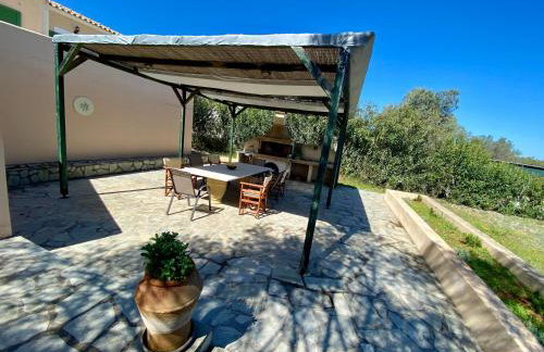 Family D 3 bedroom house with BBQ&Patio in huge estate! - Photo 24