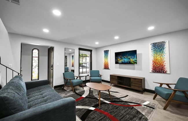 Escape to This Gorgeous new Wilton Manors Villa - Photo 21