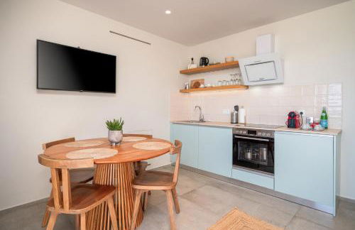 NOA BEACHFRONT SUITES - Foto 22