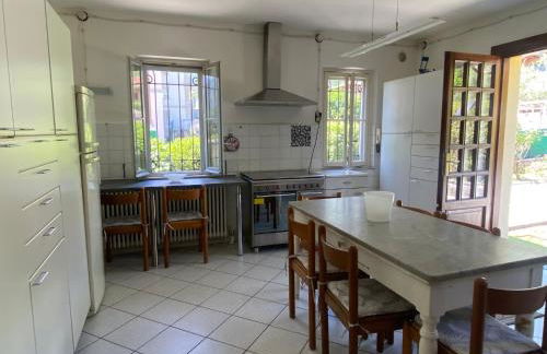 Life is Good - Front Lake Apartment in Villa - Foto 35