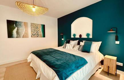 Charming Villa with Pool & Scenic Garden - Foto 56