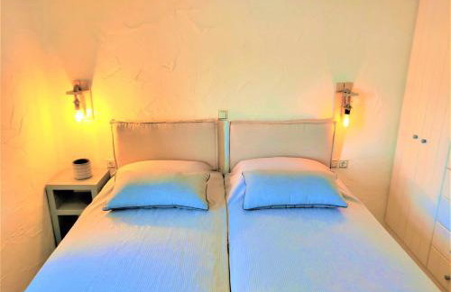 Mosaic Suites - Photo 24