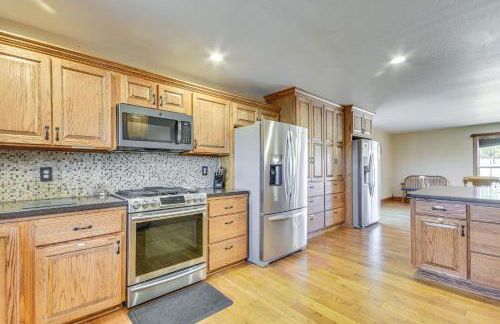 Pond Access and Fishing Cedar Lodge in Versailles - Foto 10