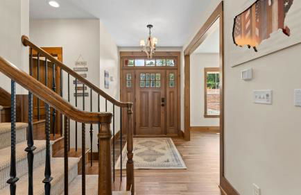 Spacious Waterfront Home on Lake Norman with Firepit Views and Dock Access - Foto 9