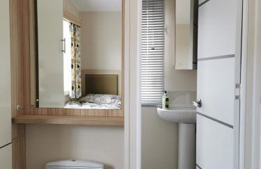 Luxury Holiday Home in Anderby Creek - Photo 11