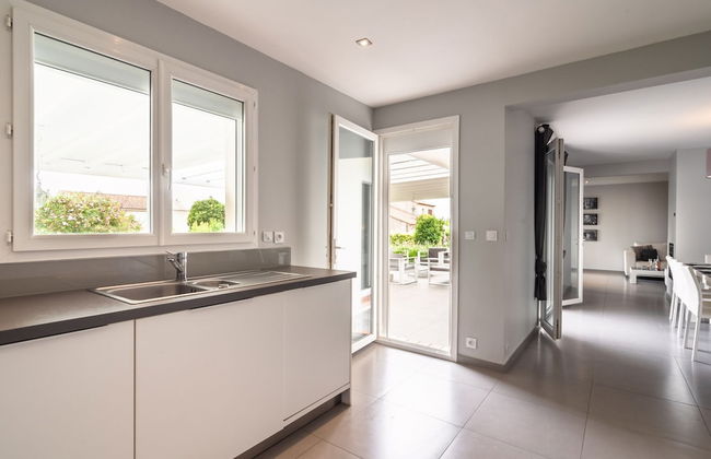 Luxurious Villa in Saint Genies de Fontedit With Heated Pool - Foto 23