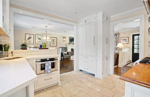 Steve's Place: Heated Pool, 3BR Southold Home, Beach - Foto 14