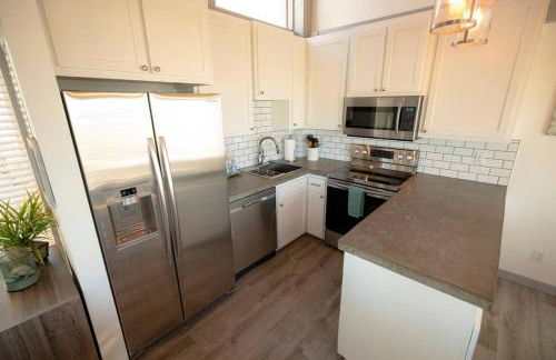 Ocean Front...Sand in your toes getaway!! - Foto 29