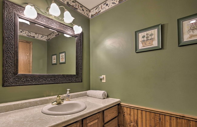 Lakefront Escape with Fishing Pier and Snowmobiling! - Foto 30