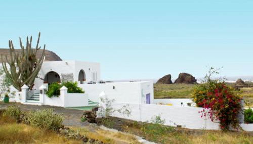 Villa Tranquila - Photo 1