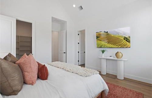 2 Luxury Homes in 1 - Walk to Nightlife & Stadiums - Foto 58