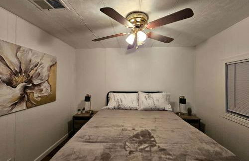 Stunning Vacation Rental with Foosball and Barbecue in Meadview, Arizona - Foto 13