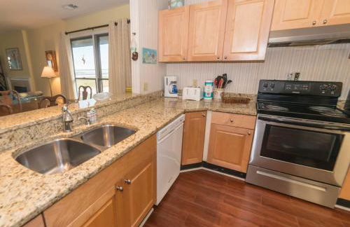 Harbor Island Beachside House - Photo 4