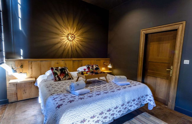 Splendid Castle in Perwez-haillot With Sun-loungers - Photo 4