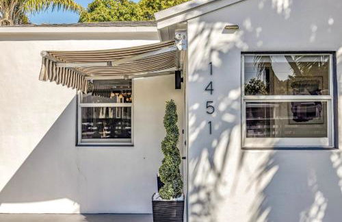 Luxury Miami Pool House Private Backyard Oasis Near Wynwood and Miami International Airport - Photo 29