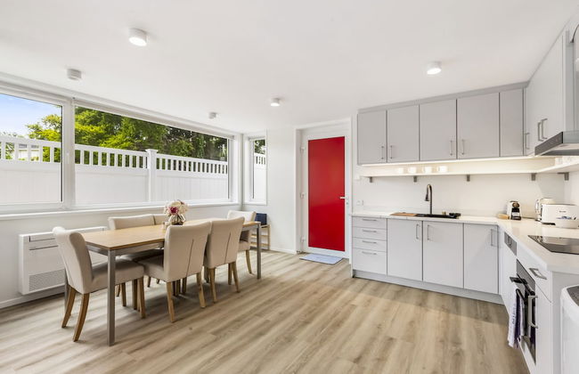 Brand New Retreat Halfmoon Bay-Netflix - Foto 7