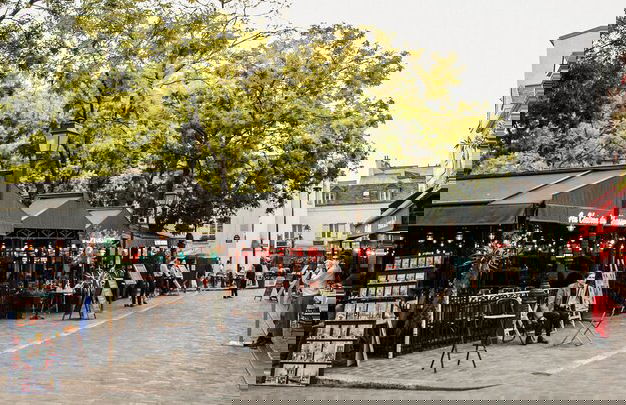 Vive como un local en París: recorridos a pie autoguiados con audio - Foto 3