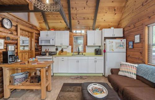 Nature's Nook - Fire Pit & Near Fishing & Golf - Photo 3