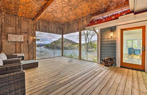 Stunning 4BR Retreat, Deck, Ping Pong, Near Marina - Foto 45