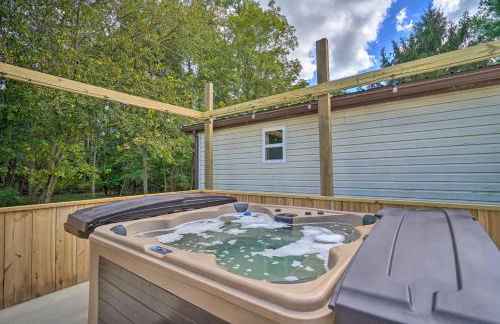 Take 5 Retreat with Hot Tub Relax, Rest, Refresh! - Foto 26