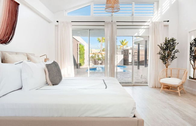 Vistamar Private Waterfront Home Pool - Photo 1