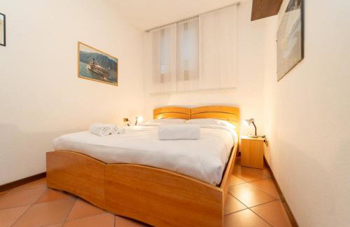 Casa con parcheggio, piscina giardino, barbecue - Foto 6