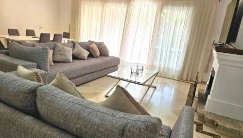 Amplia Casa en una zona ideal - Pass the Keys - Photo 2, Other