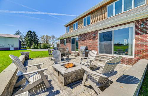 Geneva Family Home with Patio Near Seneca Lake! - Foto 2