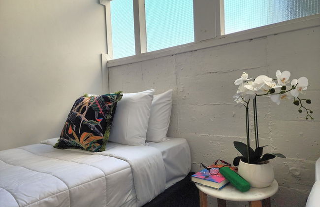 U Suites on Webb - Photo 25