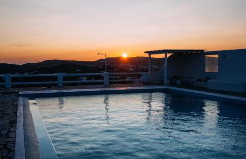 Mykonos Supreme Comfort Suites & Villas - Photo 36