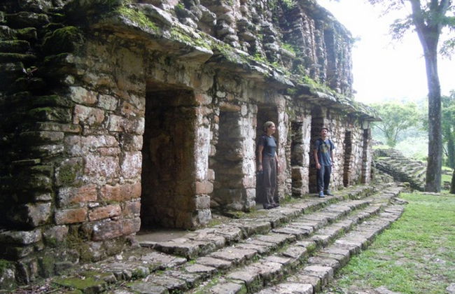 Archaeological Zones Bonampak and Yaxchilan - Foto 2