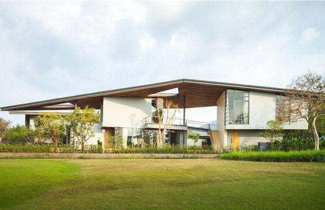 MUTHI MAYA Forest Pool Villa Resort - Photo 25