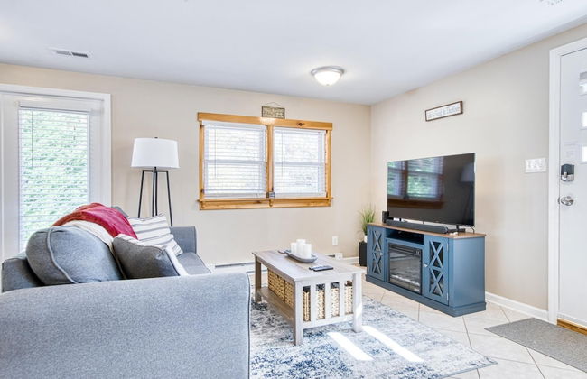 New River 3BR - Fishing, Kayaking, Hot tub, VT Game Weekends - Photo 18