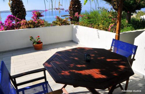 Nikoleta's Studios - Photo 41