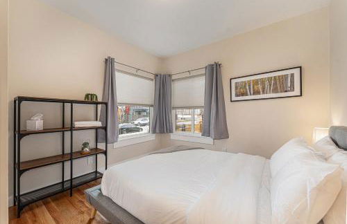 Walk to Broncos Stadium Hot tub & Rooftop - Foto 22