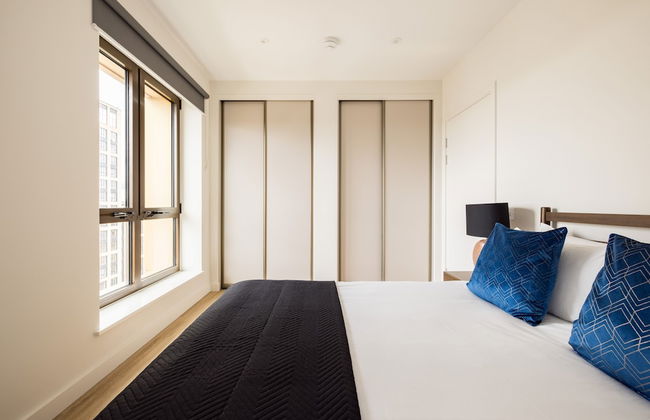 London Greenford by Charles Hope - Foto 6