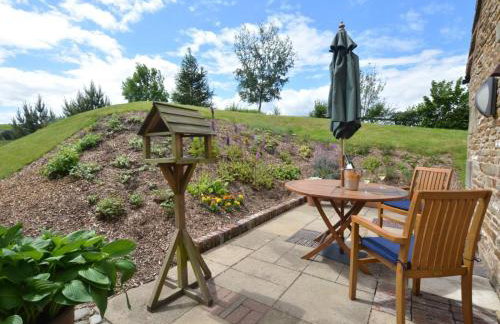 Cruck Barn Cottage - Photo 18