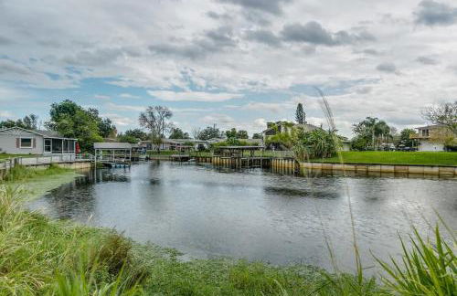 Welcome to Your Serene Waterfront Getaway! - Foto 67