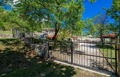 Amazing Home In Moscenice With Wifi - Photo 24