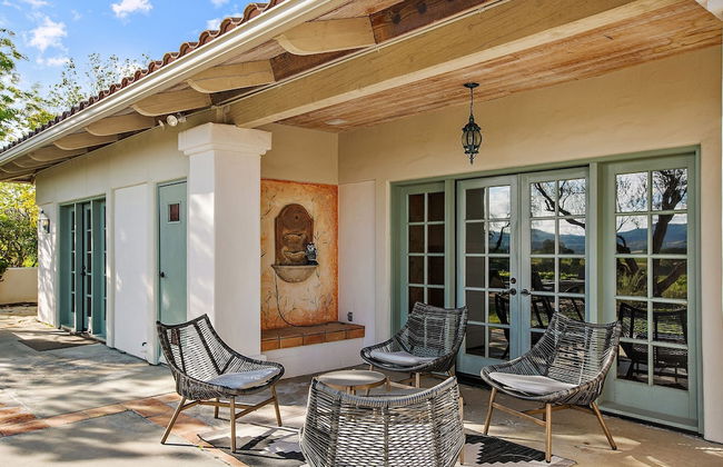 Wellsona Vineyard Retreat Pool Hot Tub Views Main Home Guest Home - Photo 41