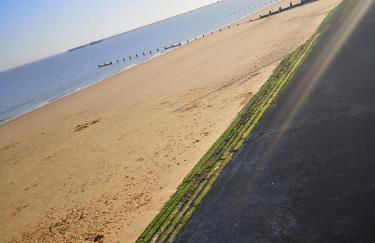 Lovely 2-bed Caravan in Walton on the Naze - Foto 38