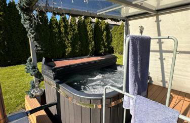 Jacuzzi Bubble Apartment - 15 minutes drive from the Old Town - Foto 2