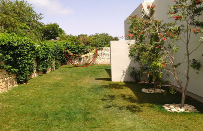 13 Bedroom Villa With Heated Pool, Golf Course, Seaside - Photo 36