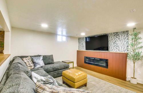 Scenic Patio and Views! Stay 10 Mi to Nordic Valley - Photo 4