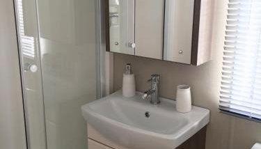 Logi-Bear Lodge with Hot Tub - Foto 4