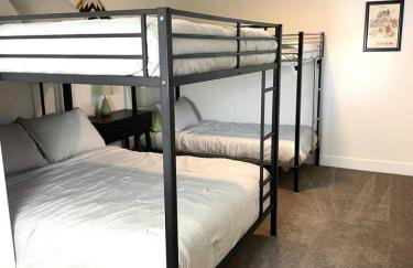 2 whole houses, Fire pit, Game room, feel at home. - Foto 30