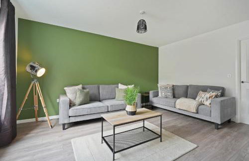 Mersey Way, Spacious 3 Bed Home, Close to Sheffield City Centre & FREE Driveway Parking - Perfect for Workers, Groups & Families - Hosted by Stay Host Save - Foto 27