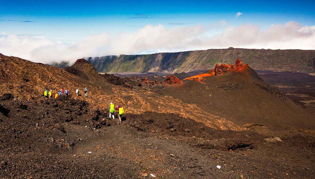 Randonnée sur le Piton de la Fournaise - Photo 3, Coulées de lave solidifiée du Piton de la Fournaise