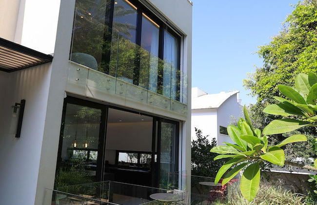 Luxurious Coastal Villa w Pool & Garden - Foto 78