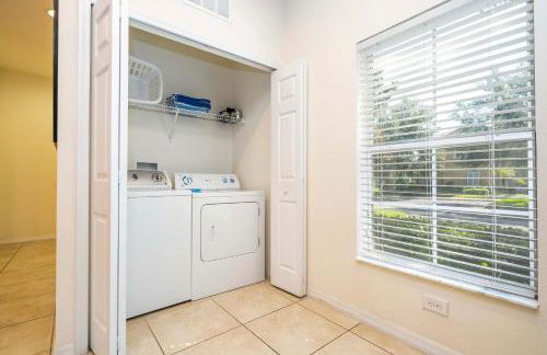 Spectacular House with 3BR - Private Pool, BBQ - Minutes from Disney! - Foto 40